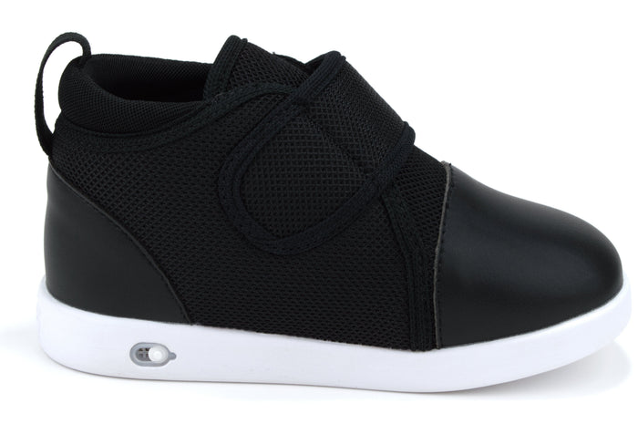 Agent Eclipse Black Squeaky Shoes Version 2.0 2025 Squeaky Shoes ikiki® Shoes