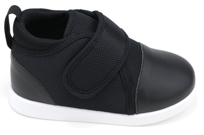 Black squeaky shoes version 2 right shoe side view
