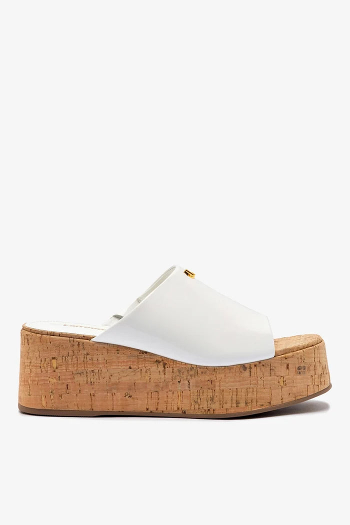 Charli Mule In White Patent Leather Sandal Larroudé