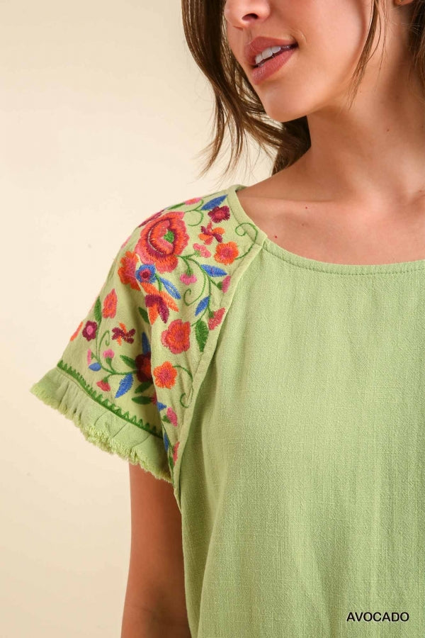 Embroidery Round Neck Short Sleeve Linen Top