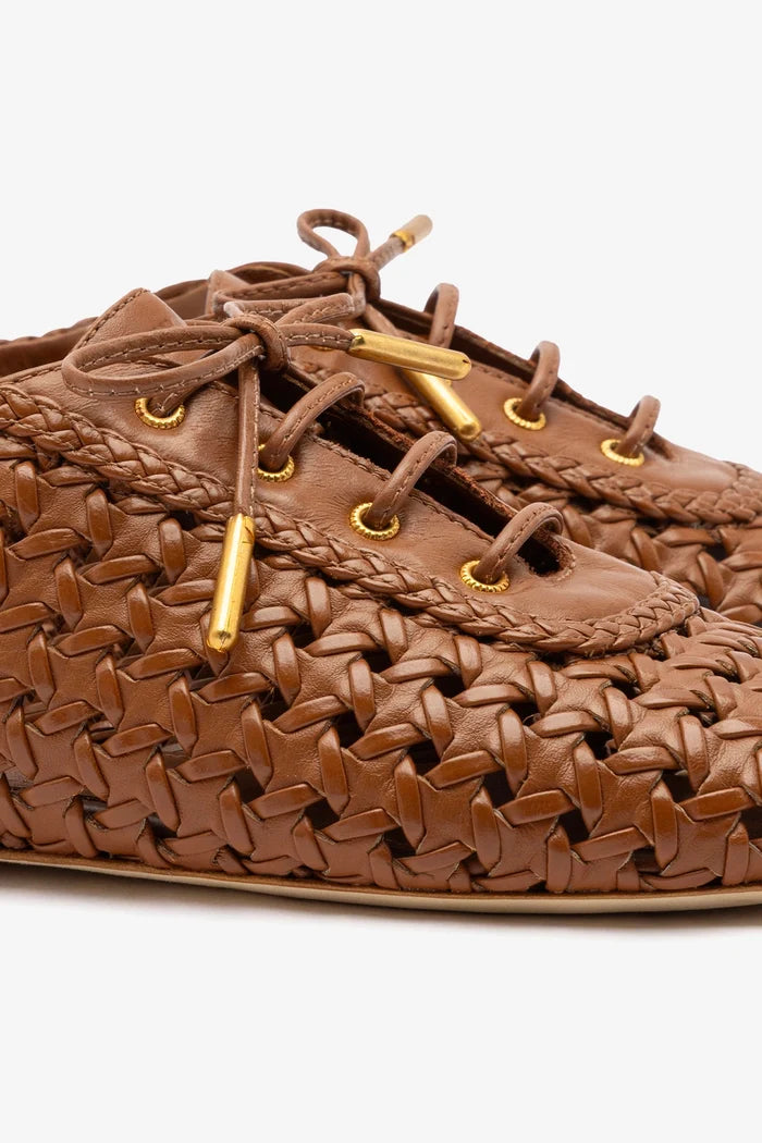 Liza Macrame Sneaker In Caramel Leather Oxford Larroudé