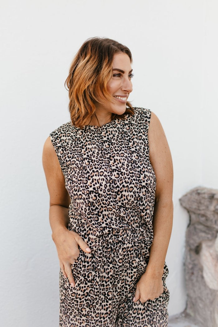 Minimalist Tank Top In Leopard - Reg & Curvy - Macoma Boutique100 Short Sleeve