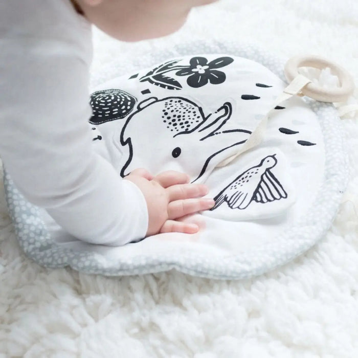 Petit tapis d'activité rond en coton bio Wee Gallery - Meadow