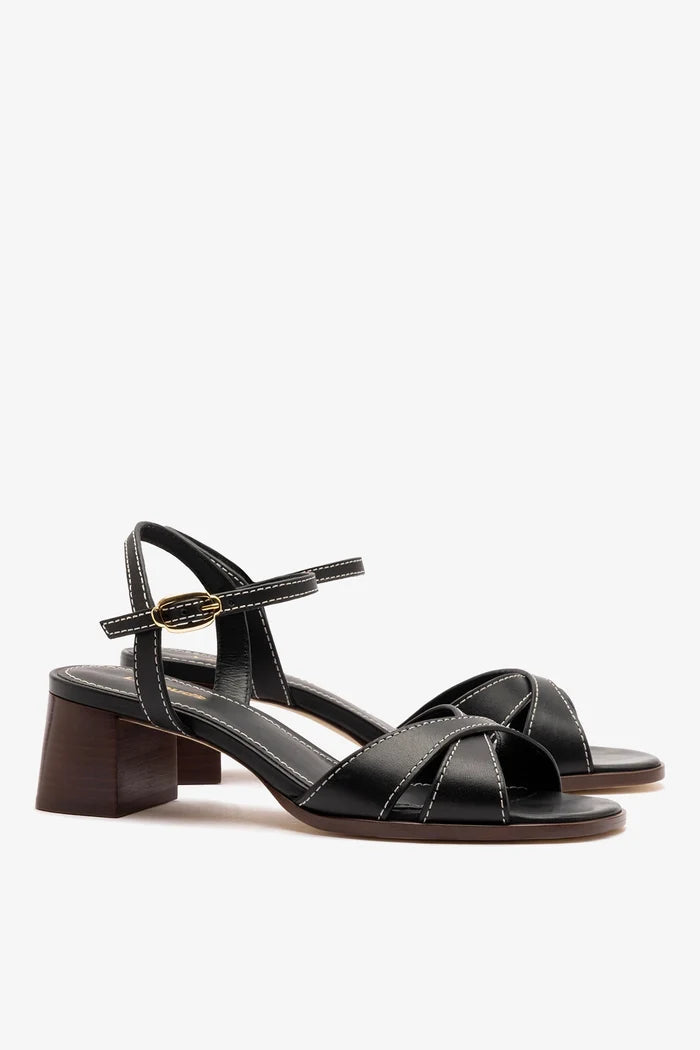 Roma Sandal In Vegetale Black Leather Sandal Larroudé