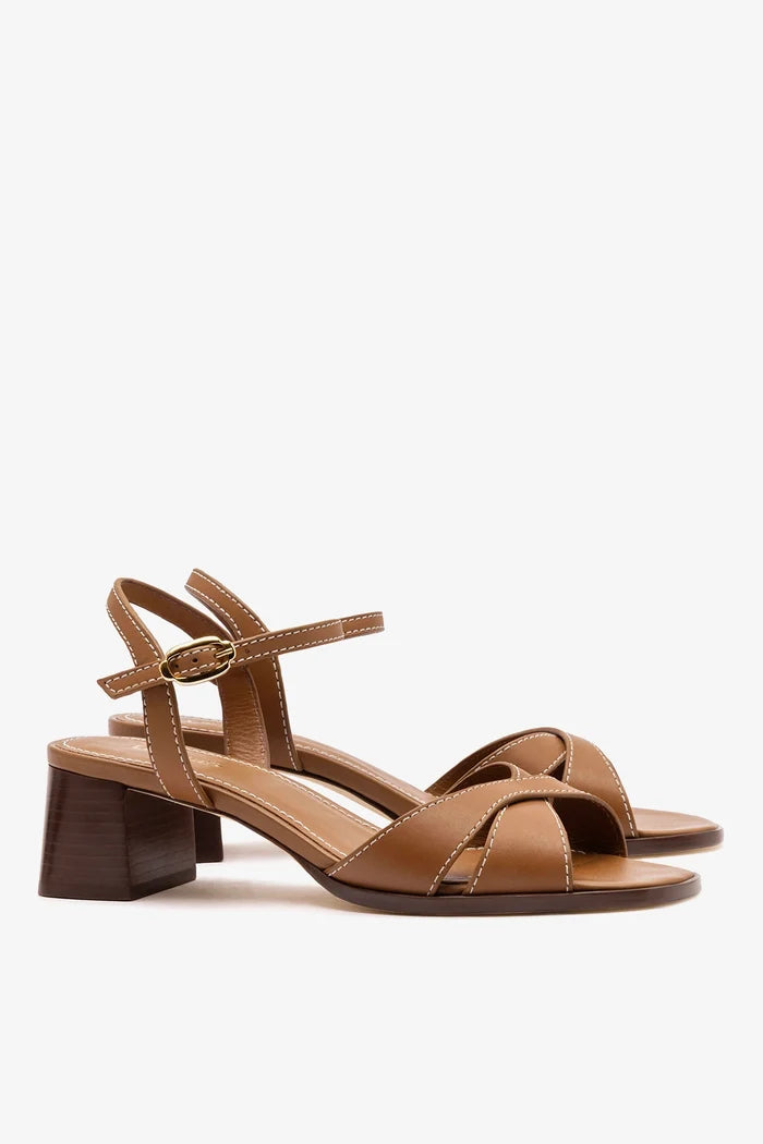 Roma Sandal In Vegetale Caramel Leather Sandal Larroudé