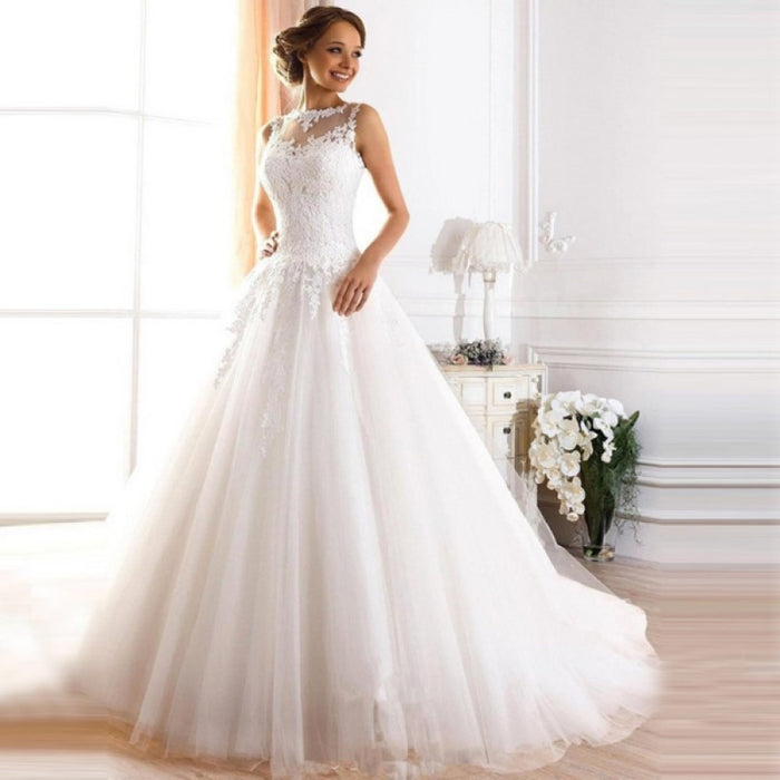sd-hk A-Line V Neck Court Train Tulle Regular Straps Formal Plus Size Wedding Dresses with Appliques