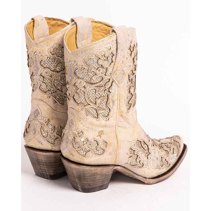 Elegant women's glitter western wedding boots with intricate embroidery and sparkling details