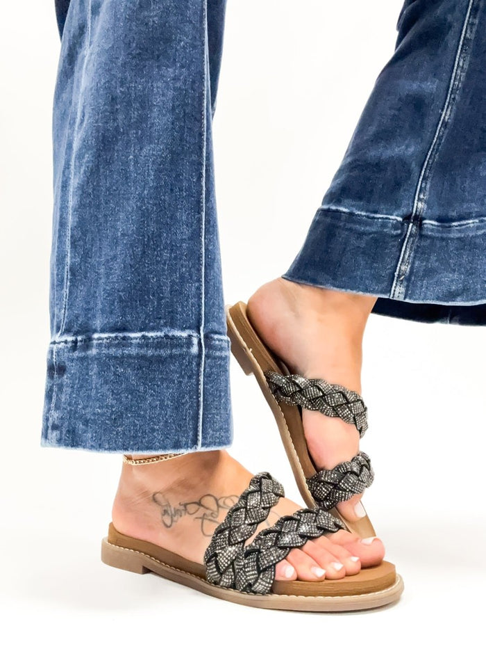 BLACK FRIDAY DEAL: Very G Black Nalani Sandals - Macoma Boutique304 Sandals