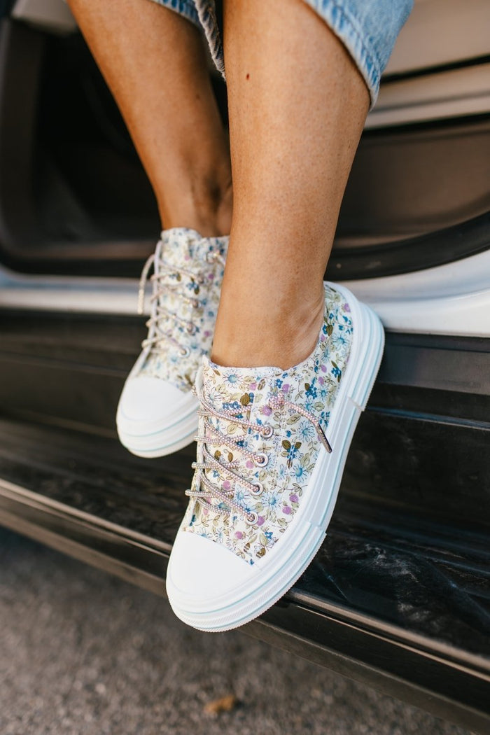 Very G Light Blue Aman Floral Sneakers - Macoma Boutique301 Sneakers