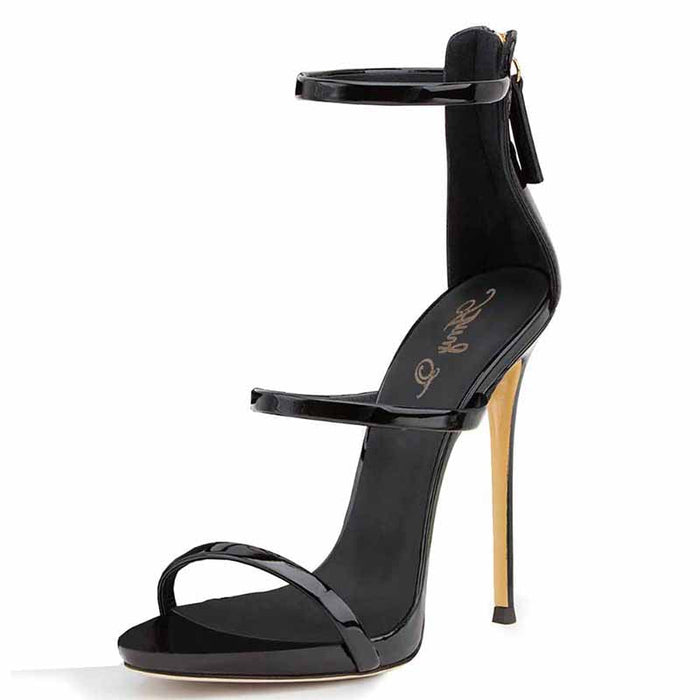 4.5 / Black Patent leather