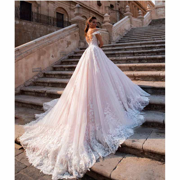 Women's Elegant Beach Wedding Dresses Long Lace Wedding Bridal Gowns