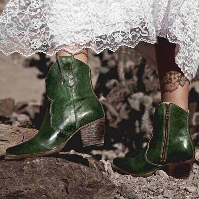 Women’s wedding cowboy boots in green leather with a stylish design for rustic bridal styles