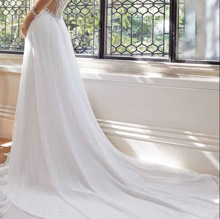 Women's Wedding Dress V-Neck Sleeveless Lace Double Bridal Dress